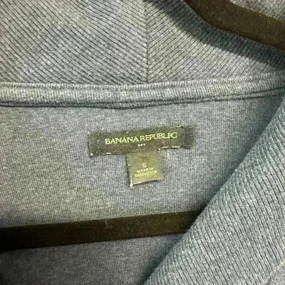 Banana Republic Men’s Size Small Blue Sweater - Picture 3 of 4